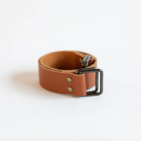 Svall (波) 風呂敷 & レザーストラップセット