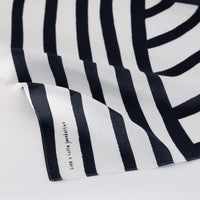 Svall (波) 風呂敷 & レザーストラップセット