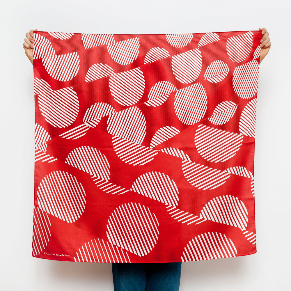 “Dots” furoshiki (red)